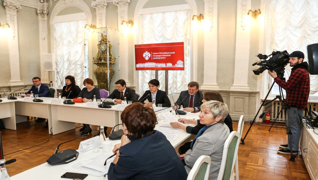 Петербургские ученые и эксперты предложили Александру Беглову свое участие в разработке новых законов Петербурга