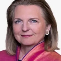 Карин Кнайсль (Karin Kneissl)